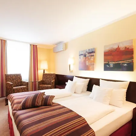 Lindauer Hof Hotell 4*