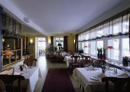 Lindauer Hof Отель 4*