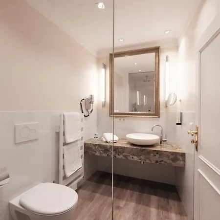 Lindauer Hof 4* Линдау