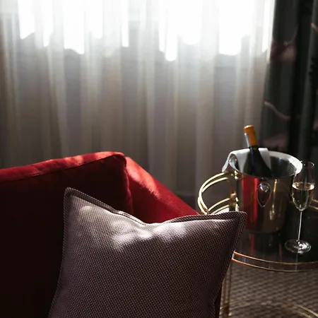 Lindauer Hof Otel 4*